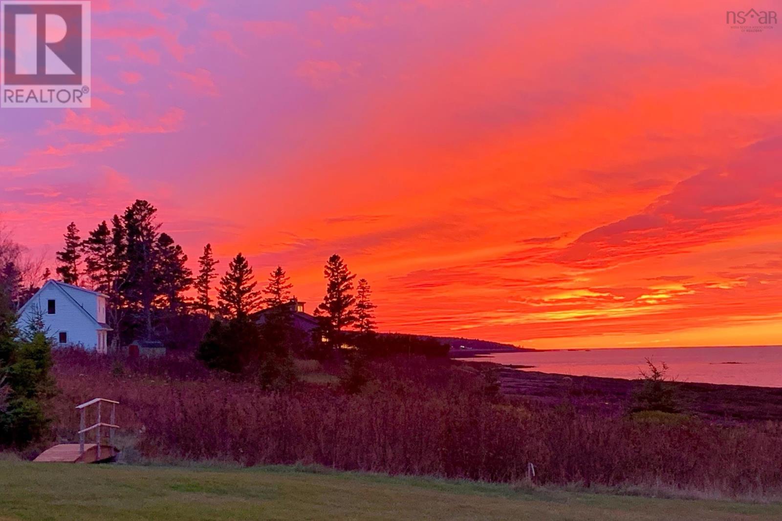 Property 12 of 26 of 5015 Shore Road W