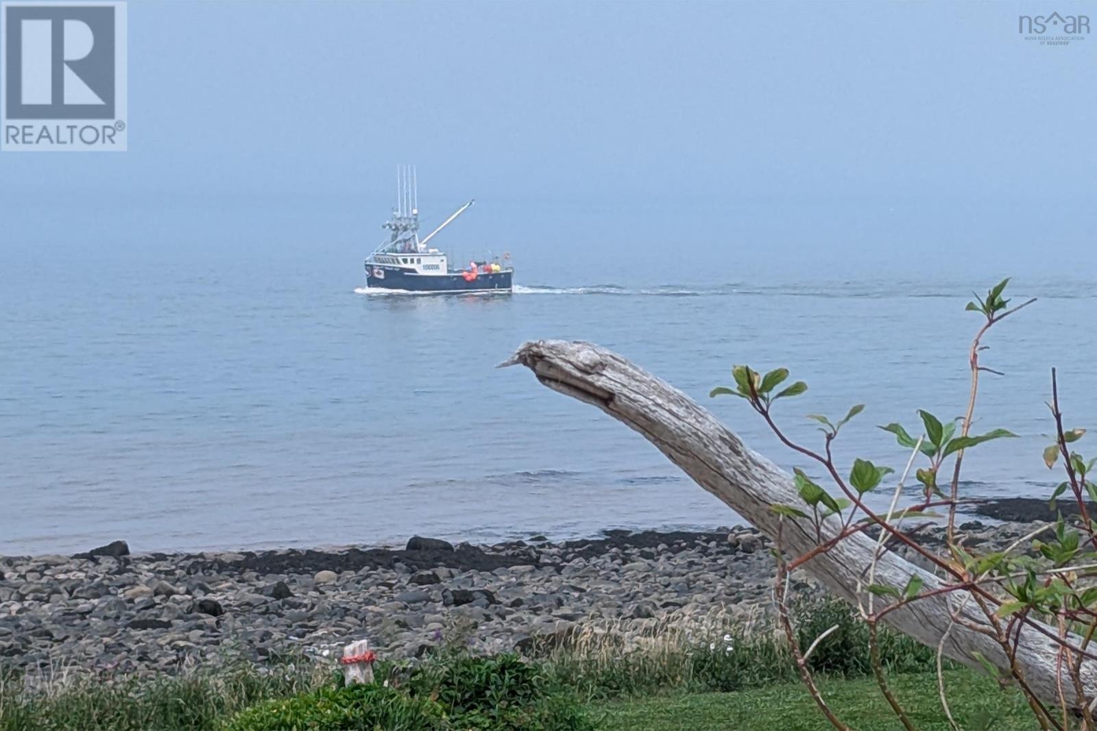 Property 13 of 26 of 5015 Shore Road W