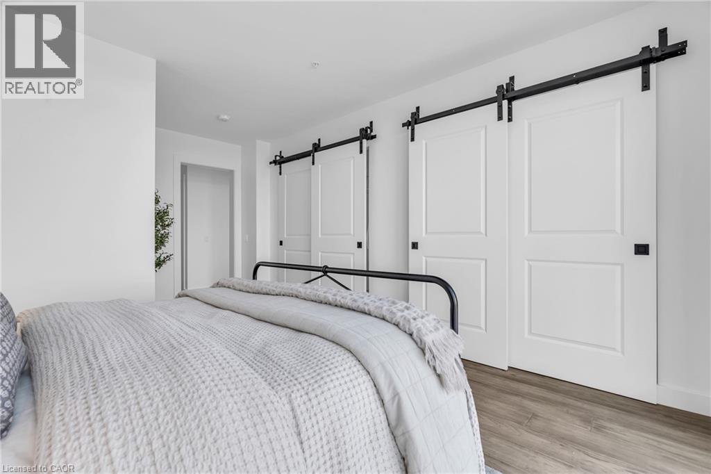 15 GLEBE Street Unit# PH2001, Cambridge, Ontario, N1S0C3 — Photo 17