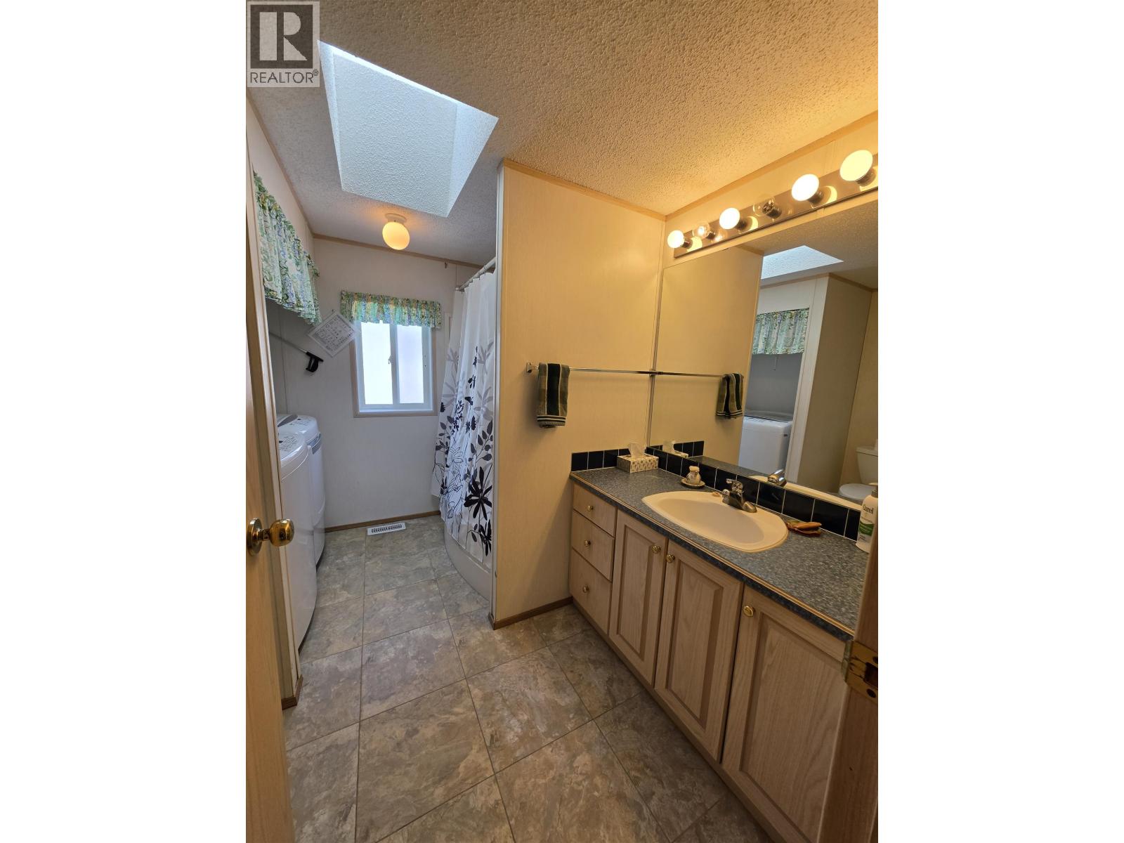 #45 370 WESTLAND ROAD - 14