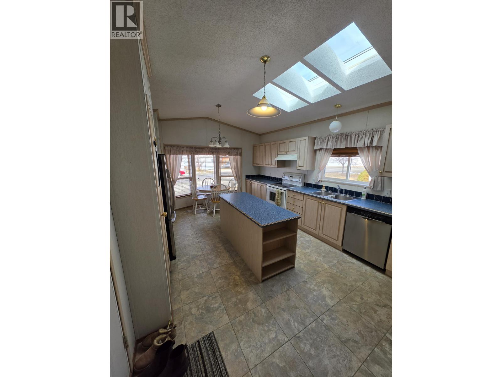 #45 370 WESTLAND ROAD - 6