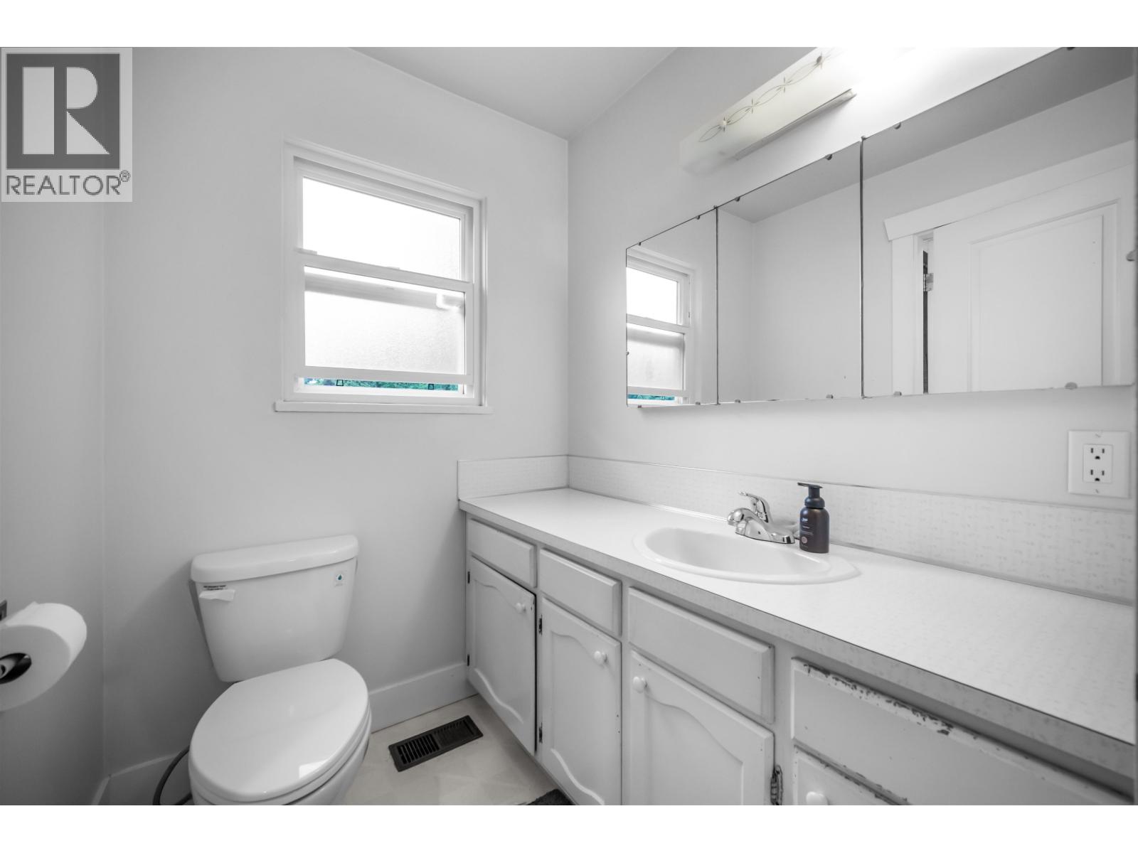 3580 BARGEN Drive, Richmond