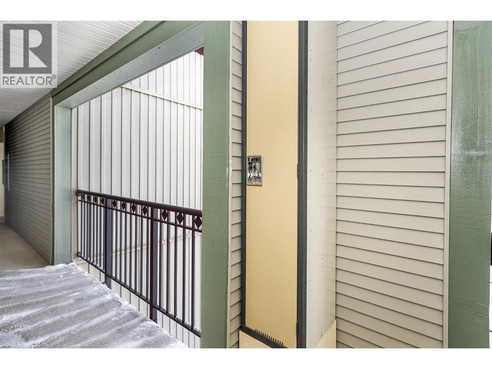 #306 9810 SILVER STAR ROAD - 34