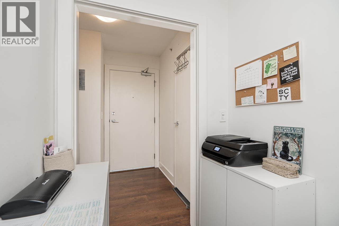 502 2036 W 10TH AVENUE, Vancouver