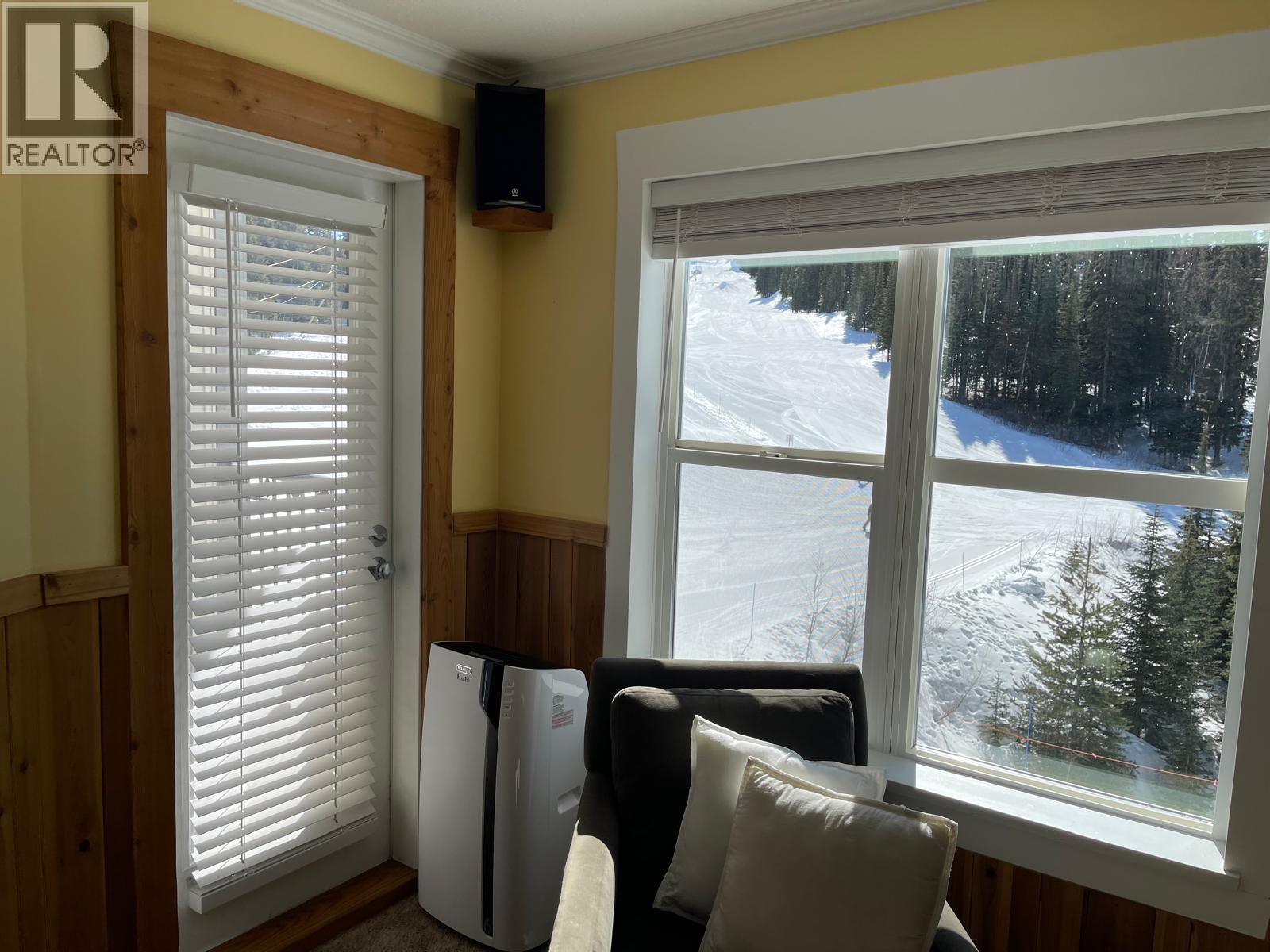 #306 9810 SILVER STAR ROAD - 58