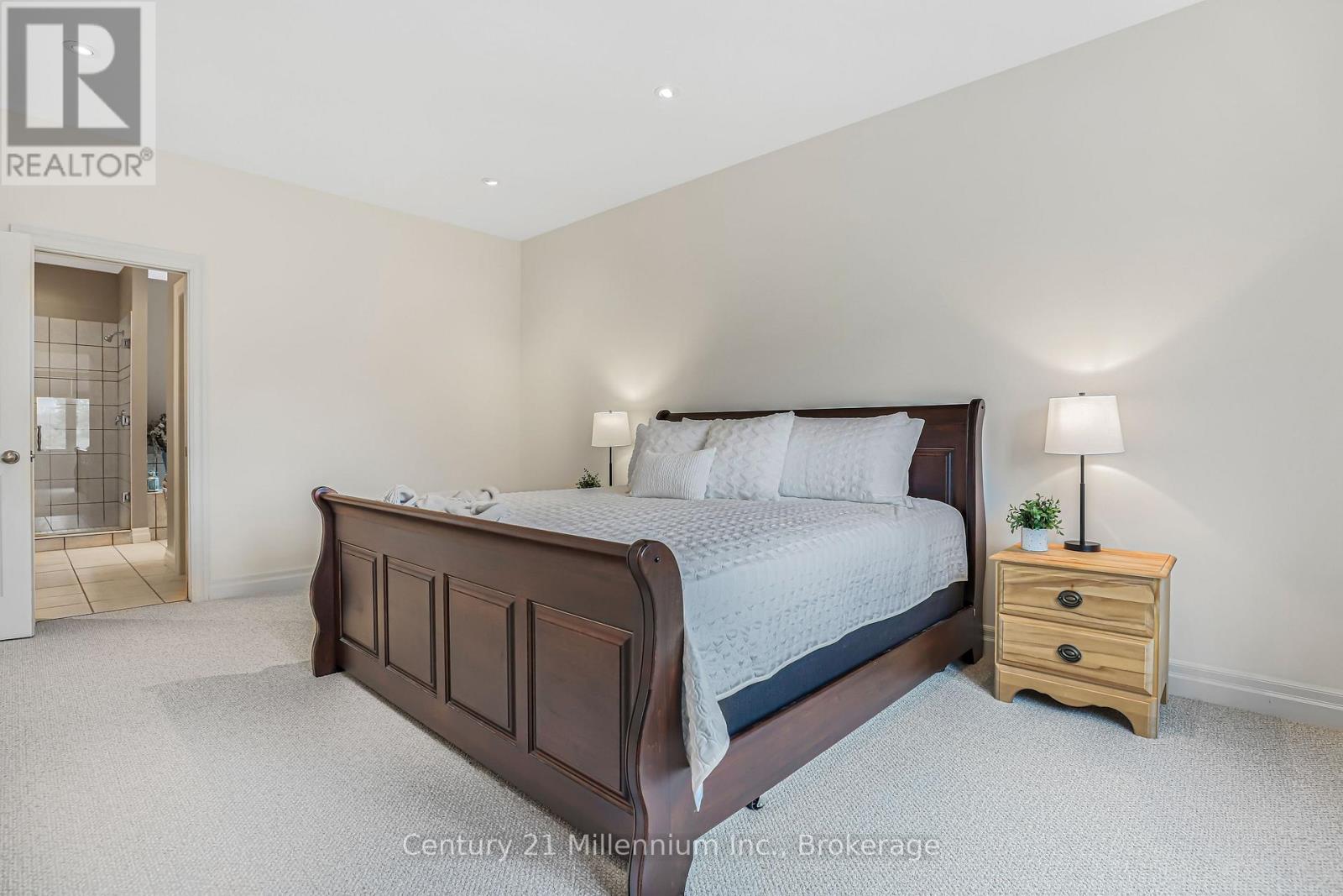 6 GLEN ABBEY COURT - 23