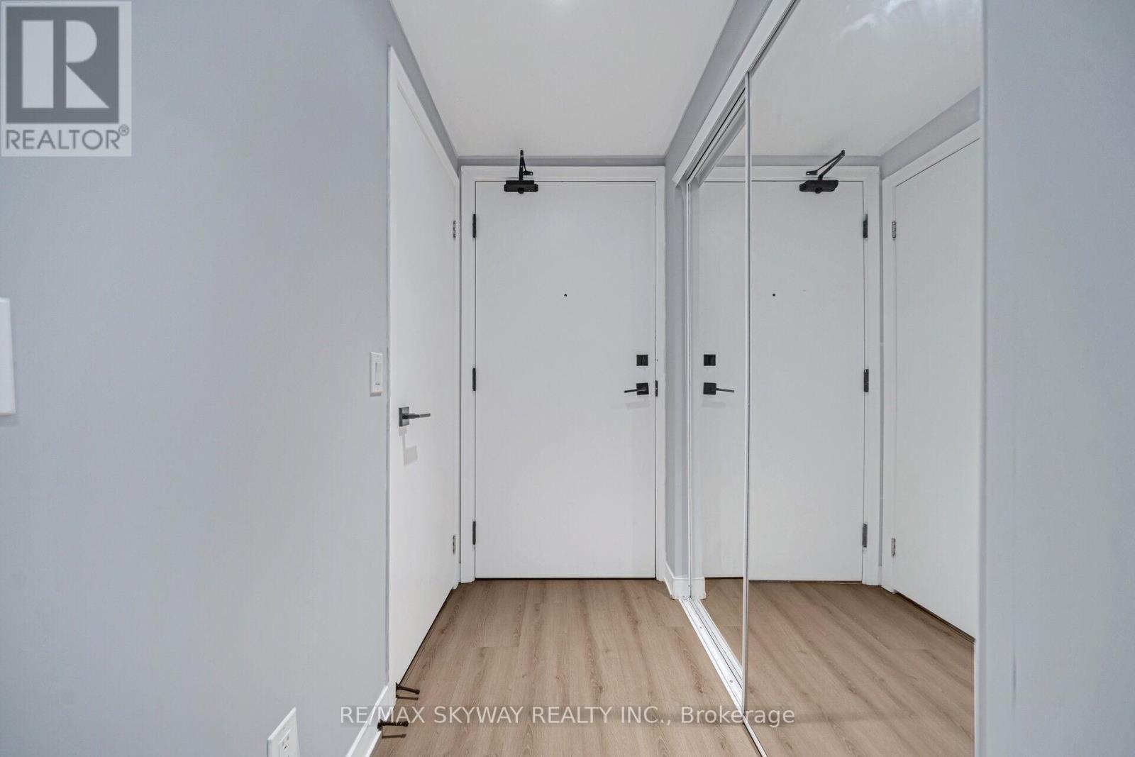 2101 - 319 JARVIS STREET — photo 22