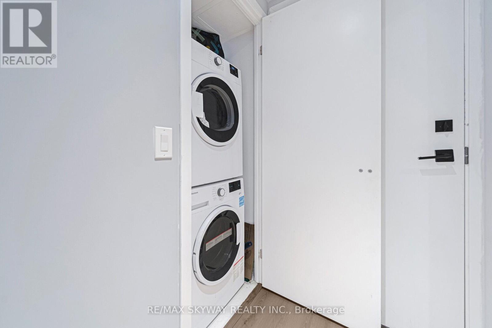 2101 - 319 JARVIS STREET — photo 23