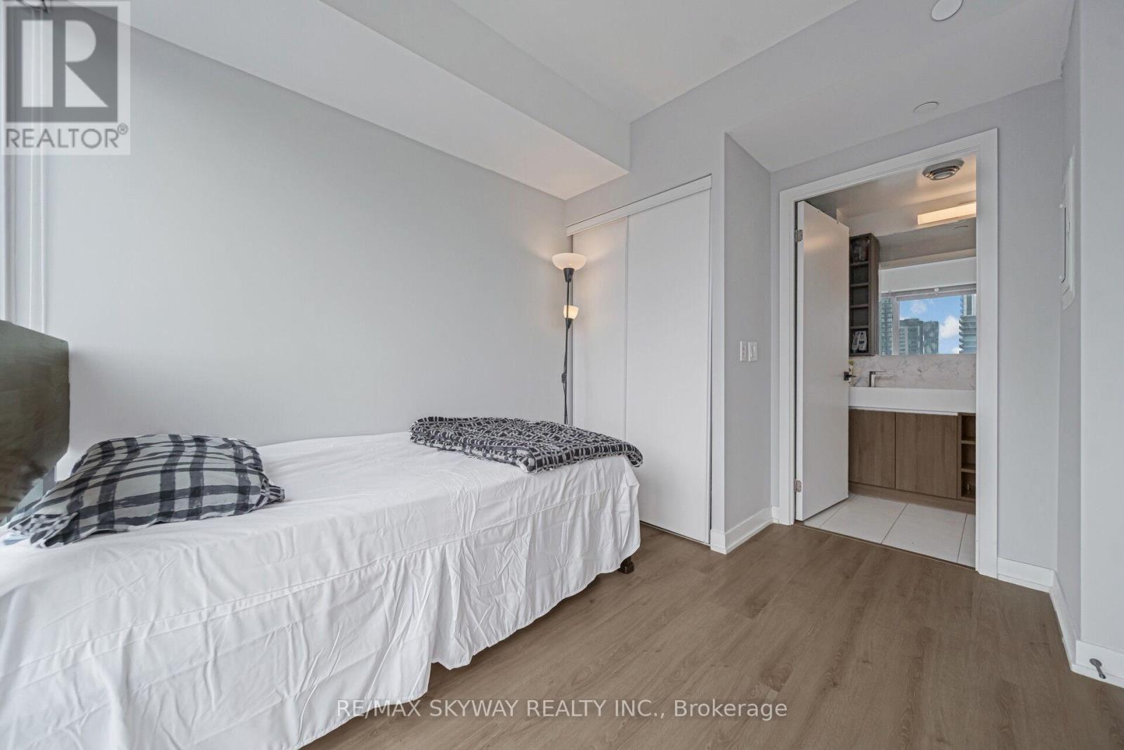 #2101 319 JARVIS STREET - 4