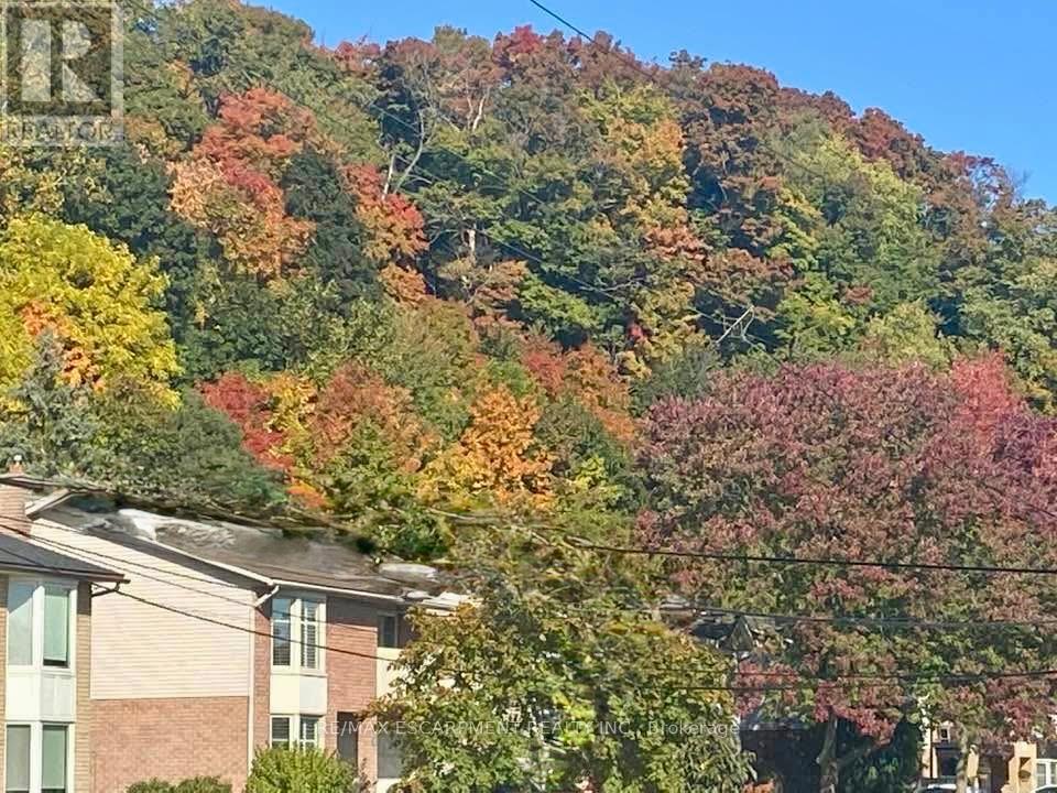 Single Family House for Sale in  KIMBERLY DRIVE Hamilton (Rosedale) 