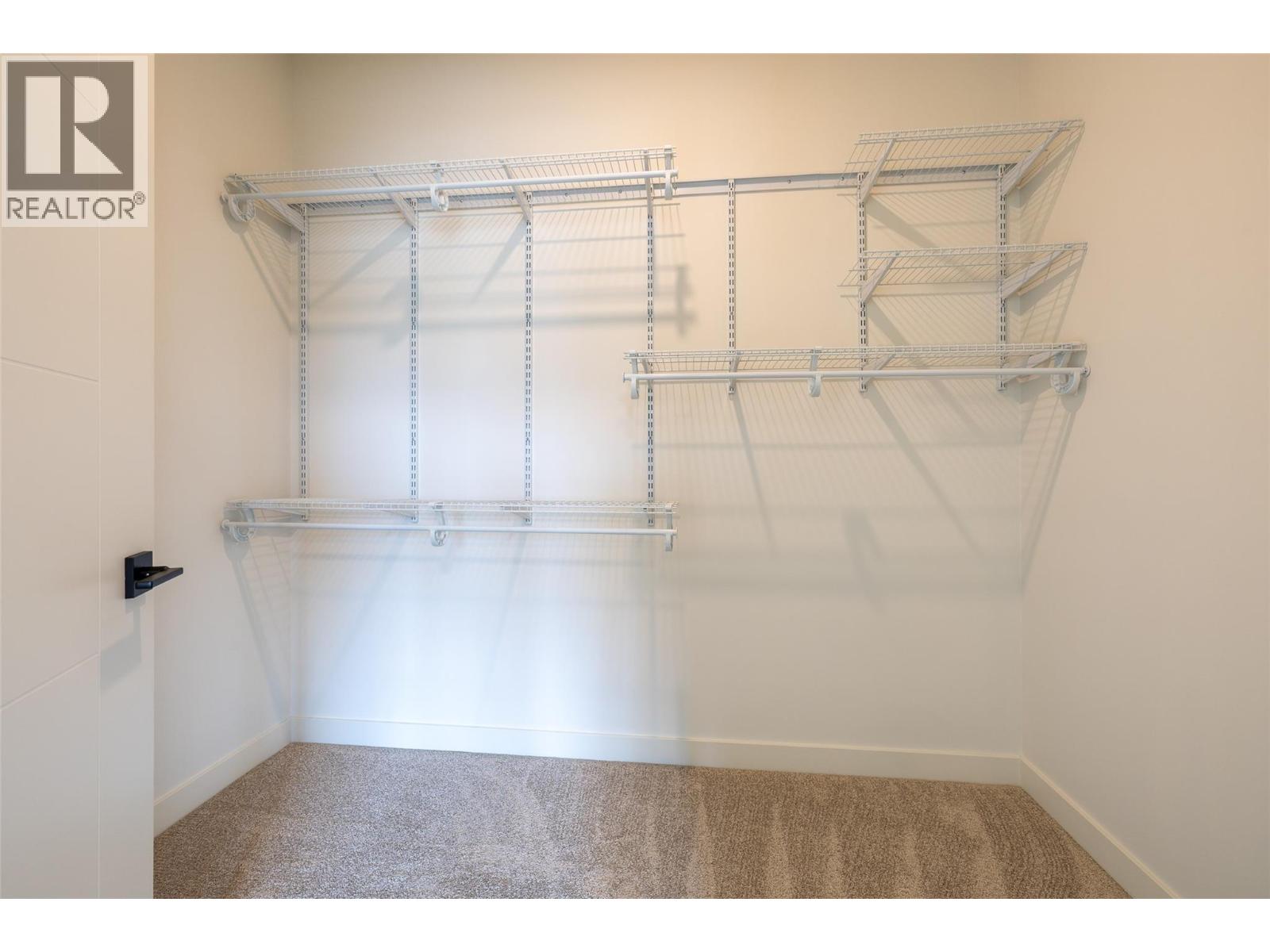 #403 800 RIVERSIDE WAY - 28