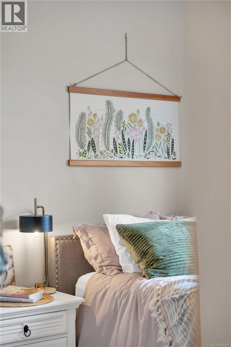 #13 1424 ALDER ST S - 18