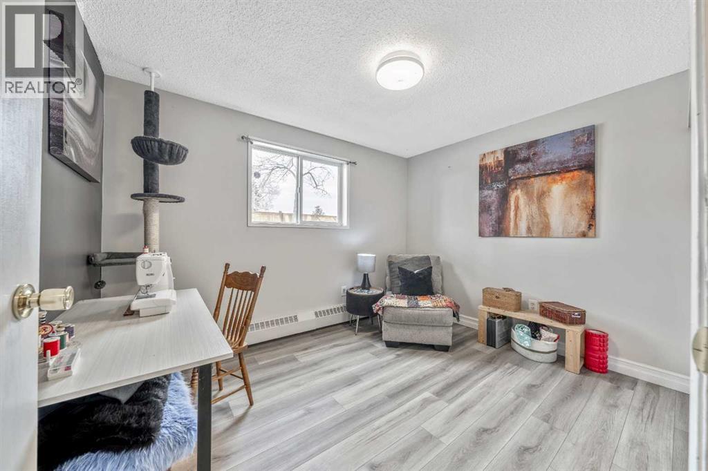 Single Family House for Sale in   Dover Point SE Dover Calgary 