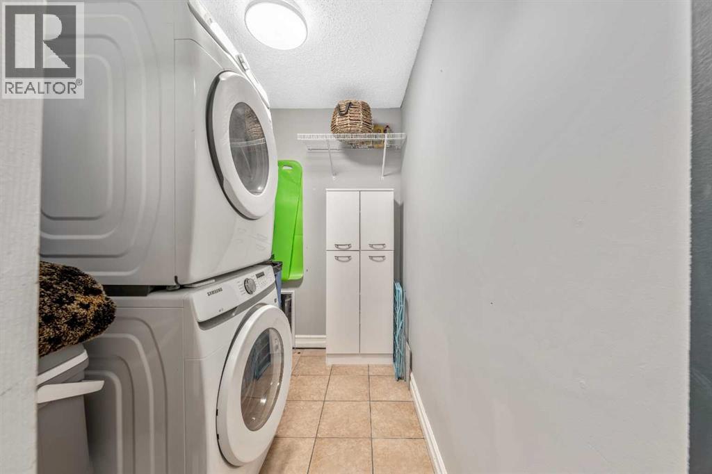 Single Family House for Sale in   Dover Point SE Dover Calgary 