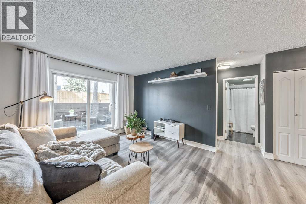 Single Family House for Sale in   Dover Point SE Dover Calgary 