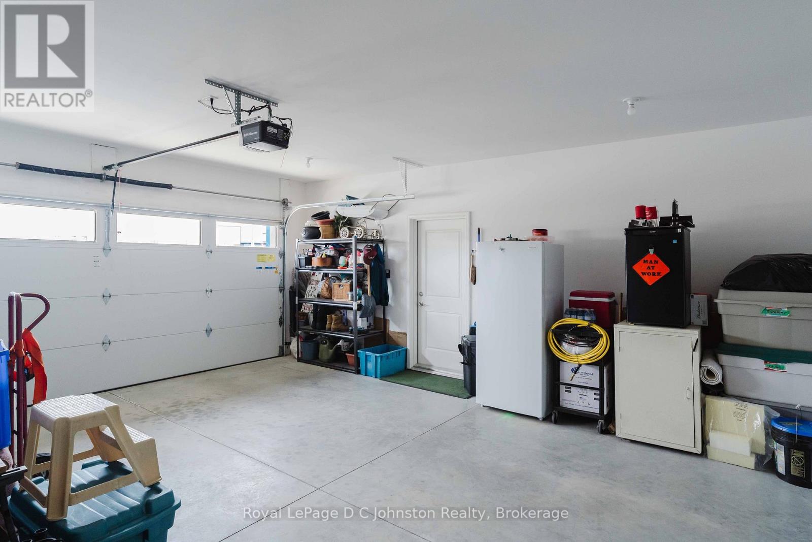 1062 WATERLOO STREET - 28