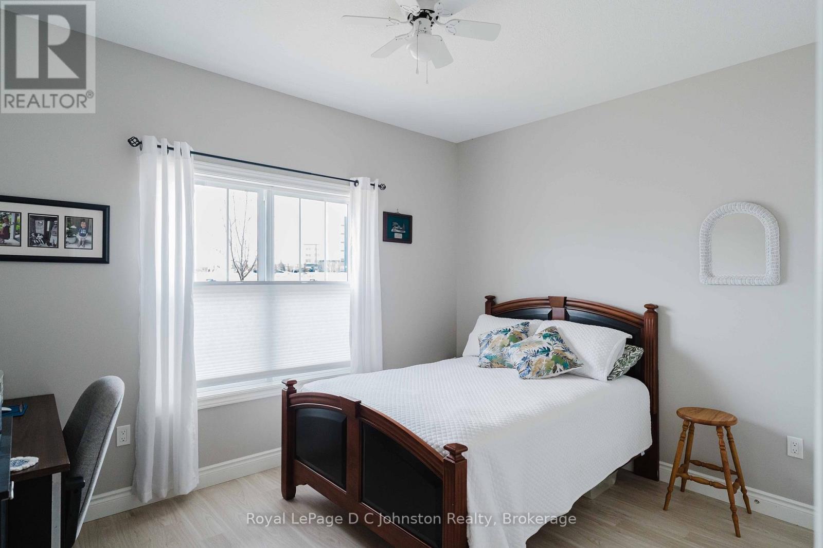 1062 WATERLOO STREET - 5