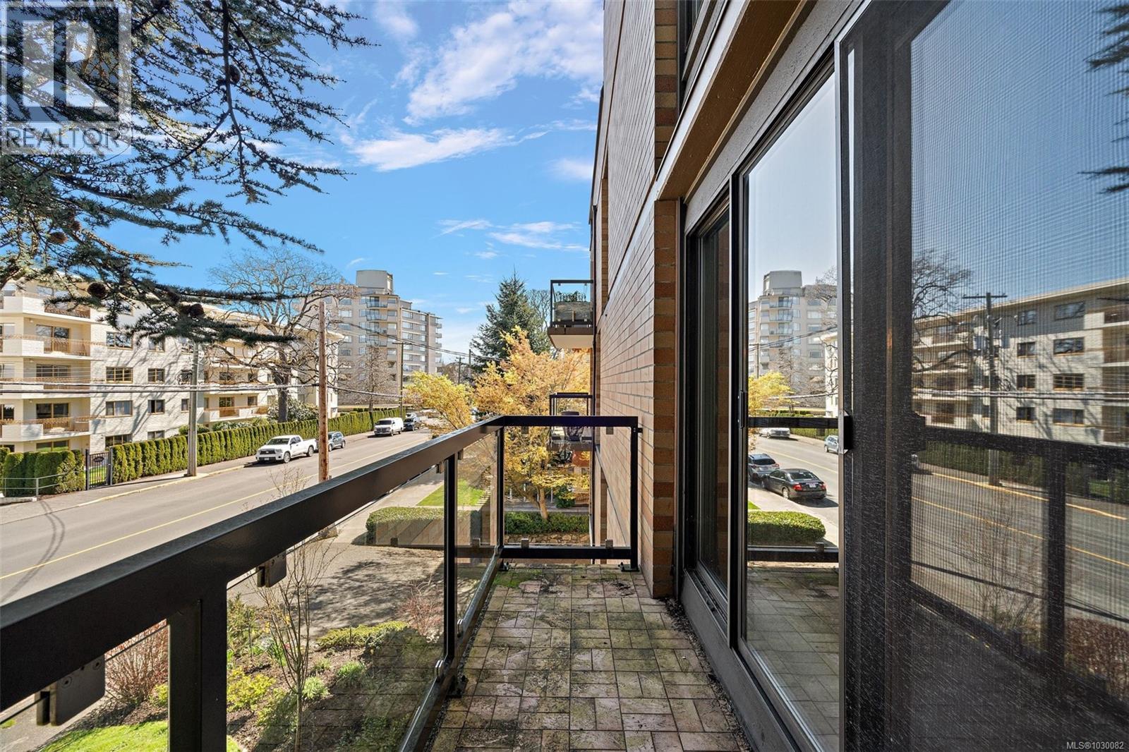 #201 1280 NEWPORT AVE - 8