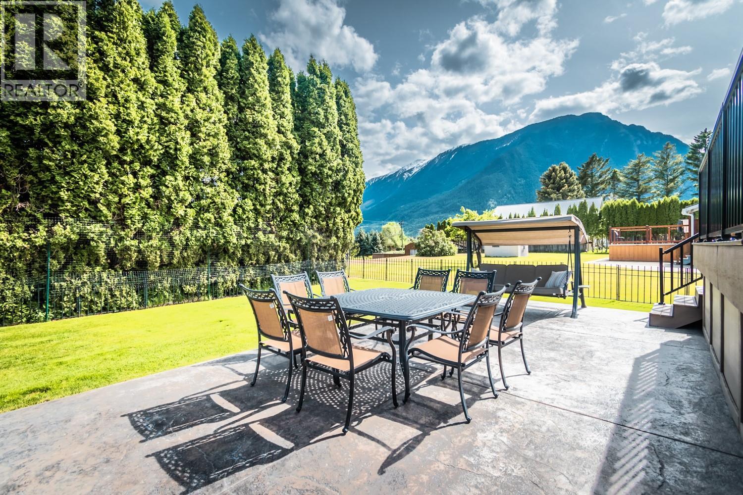 692 Summers Street, Lillooet