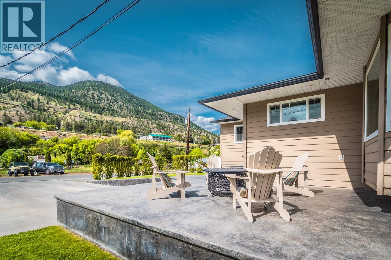 692 Summers Street, Lillooet