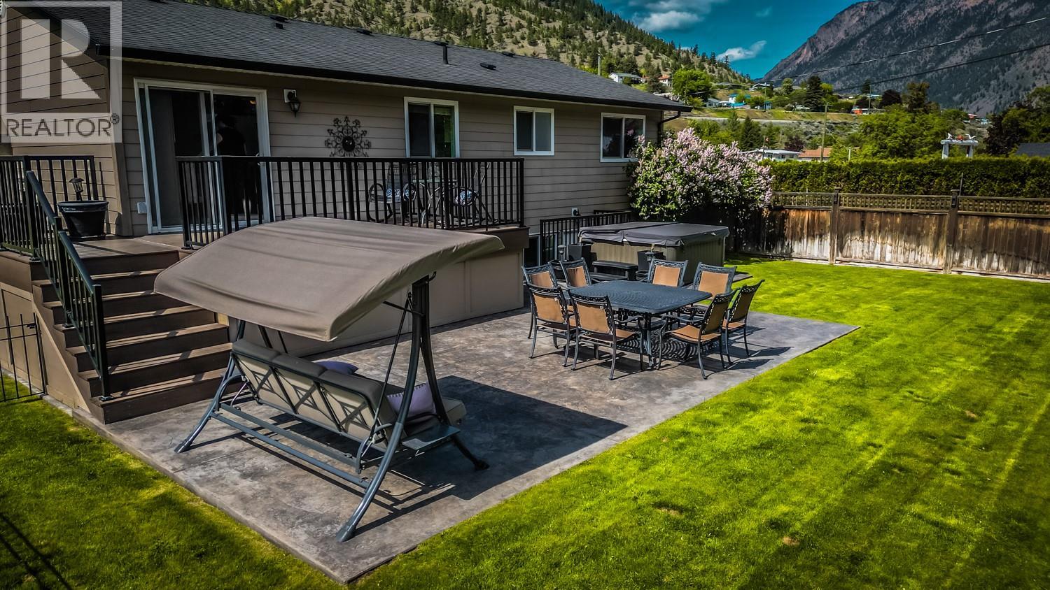 692 Summers Street, Lillooet