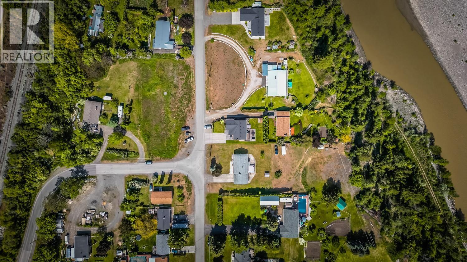 692 Summers Street, Lillooet