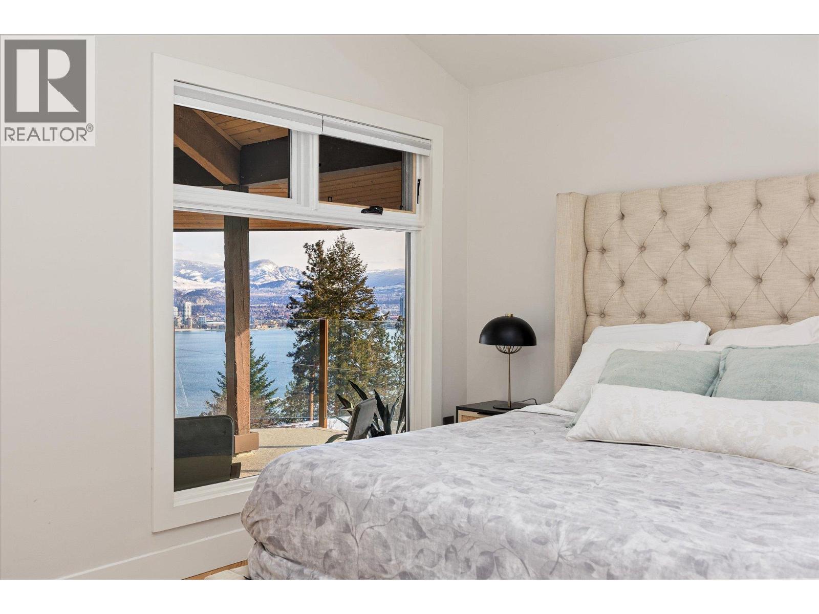  1446 Scott Crescent, West Kelowna