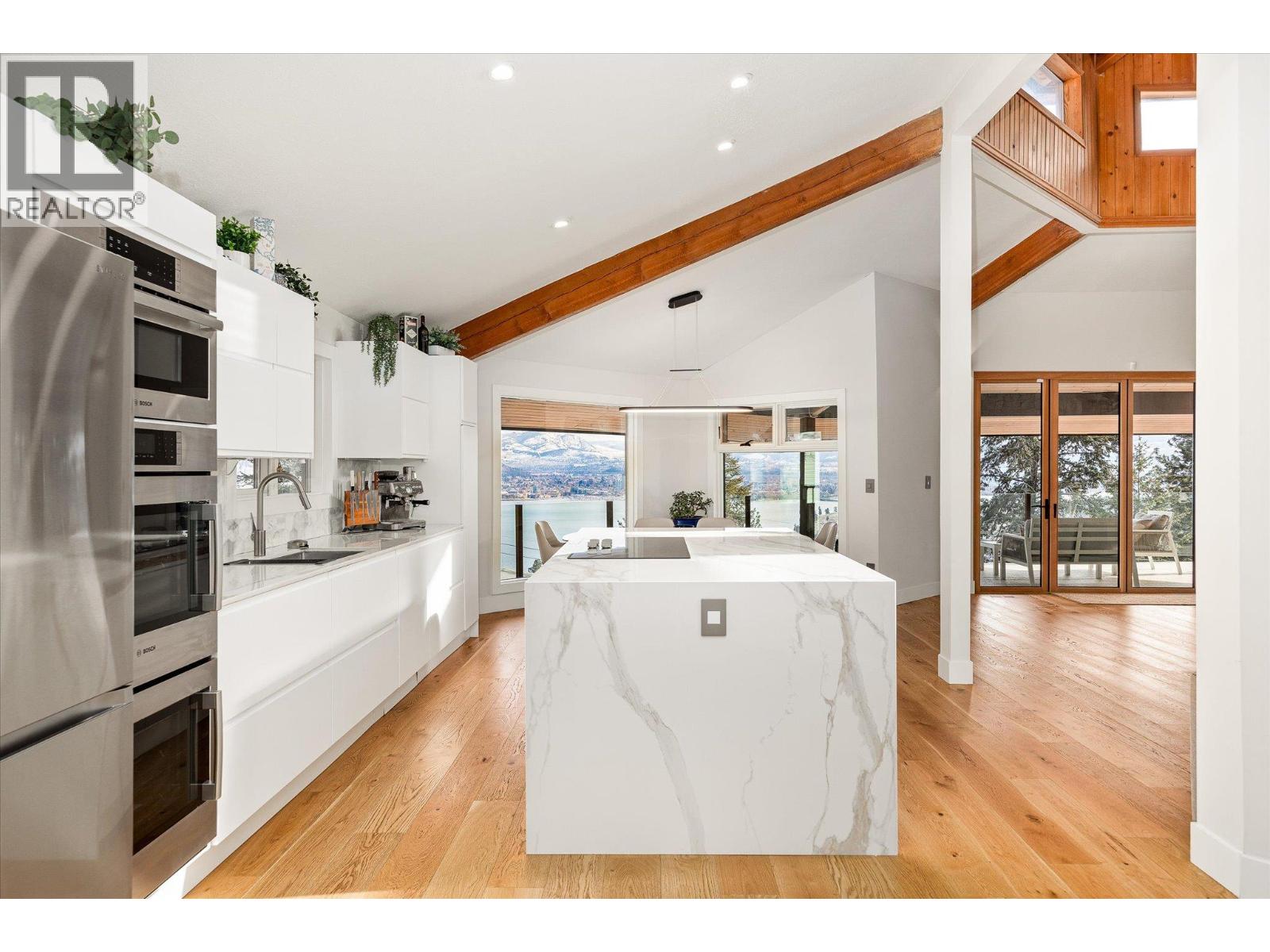  1446 Scott Crescent, West Kelowna