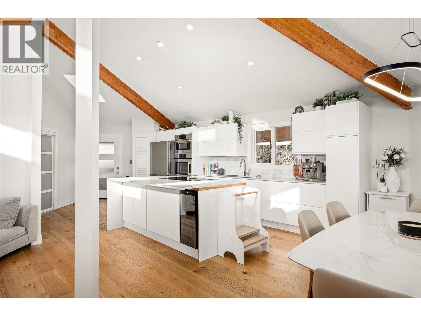  1446 Scott Crescent, West Kelowna