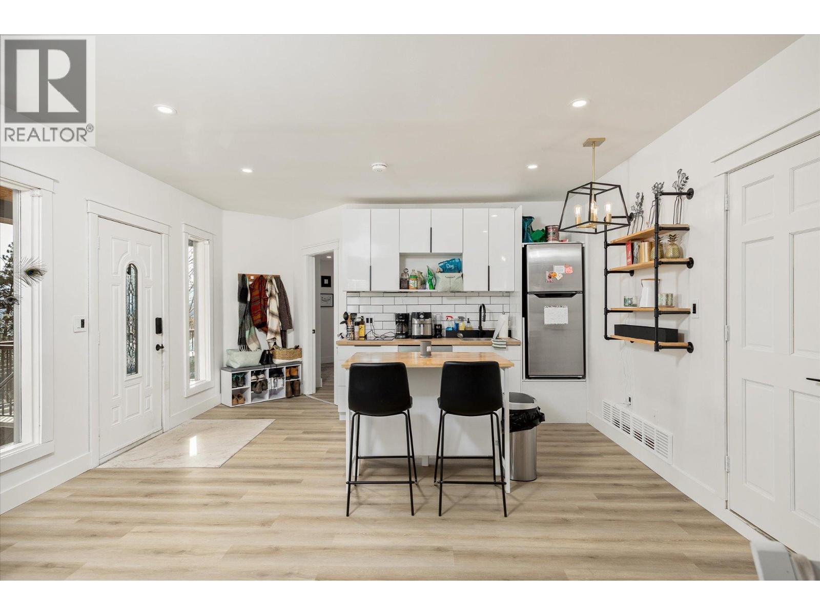  1446 Scott Crescent, West Kelowna