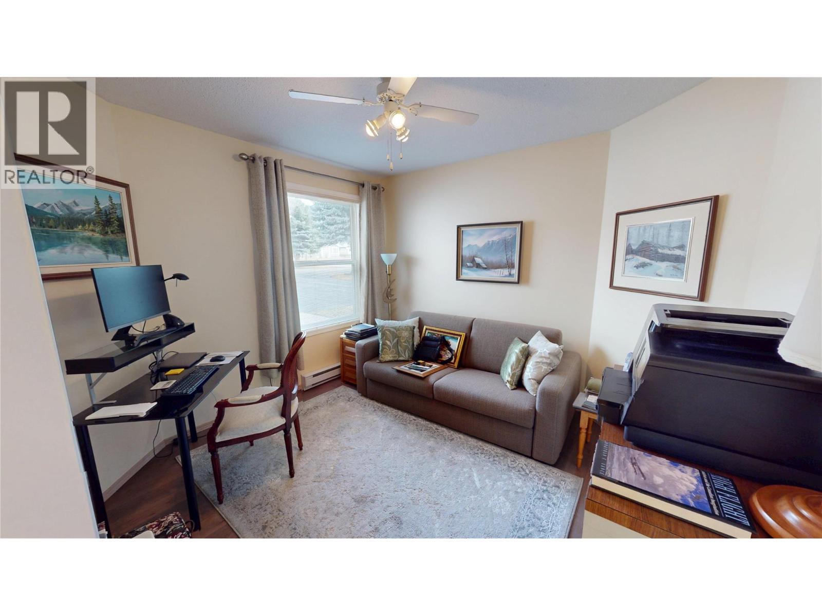 4 7559 Columbia Avenue, Radium Hot Springs