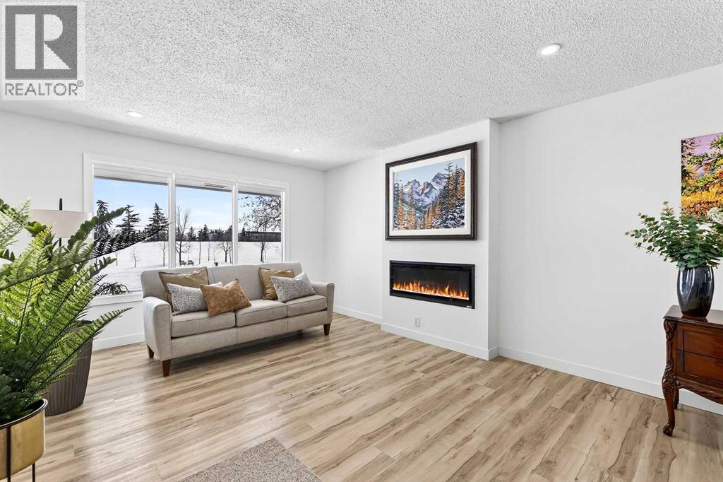 Single Family House Bungalow for Sale in  Dovercrest Drive SE Dover Calgary 