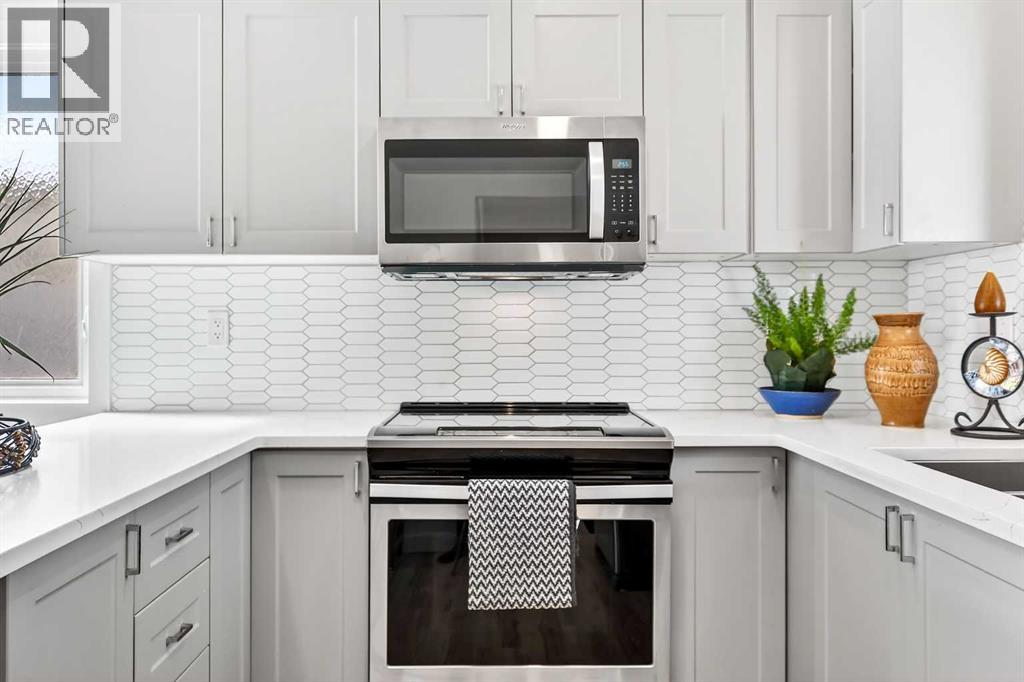 Single Family House Bungalow for Sale in  Dovercrest Drive SE Dover Calgary 