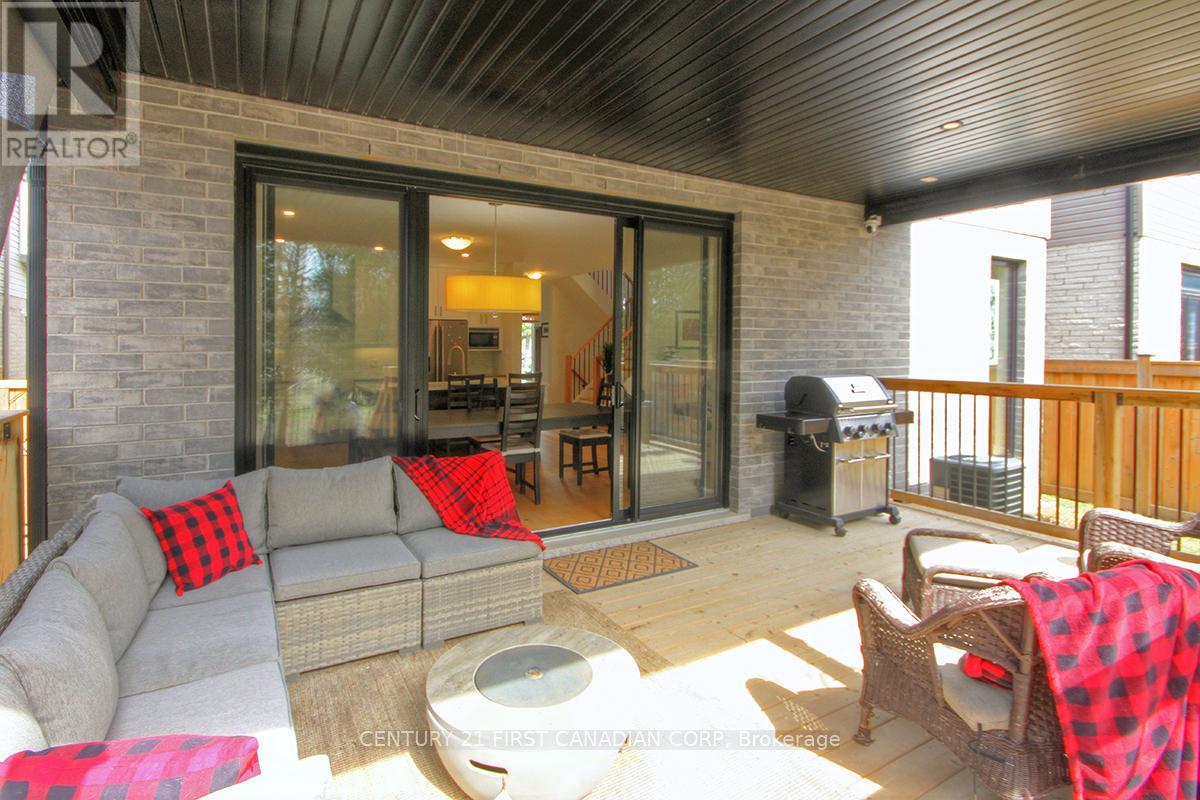 2113 LINKWAY BOULEVARD - 33
