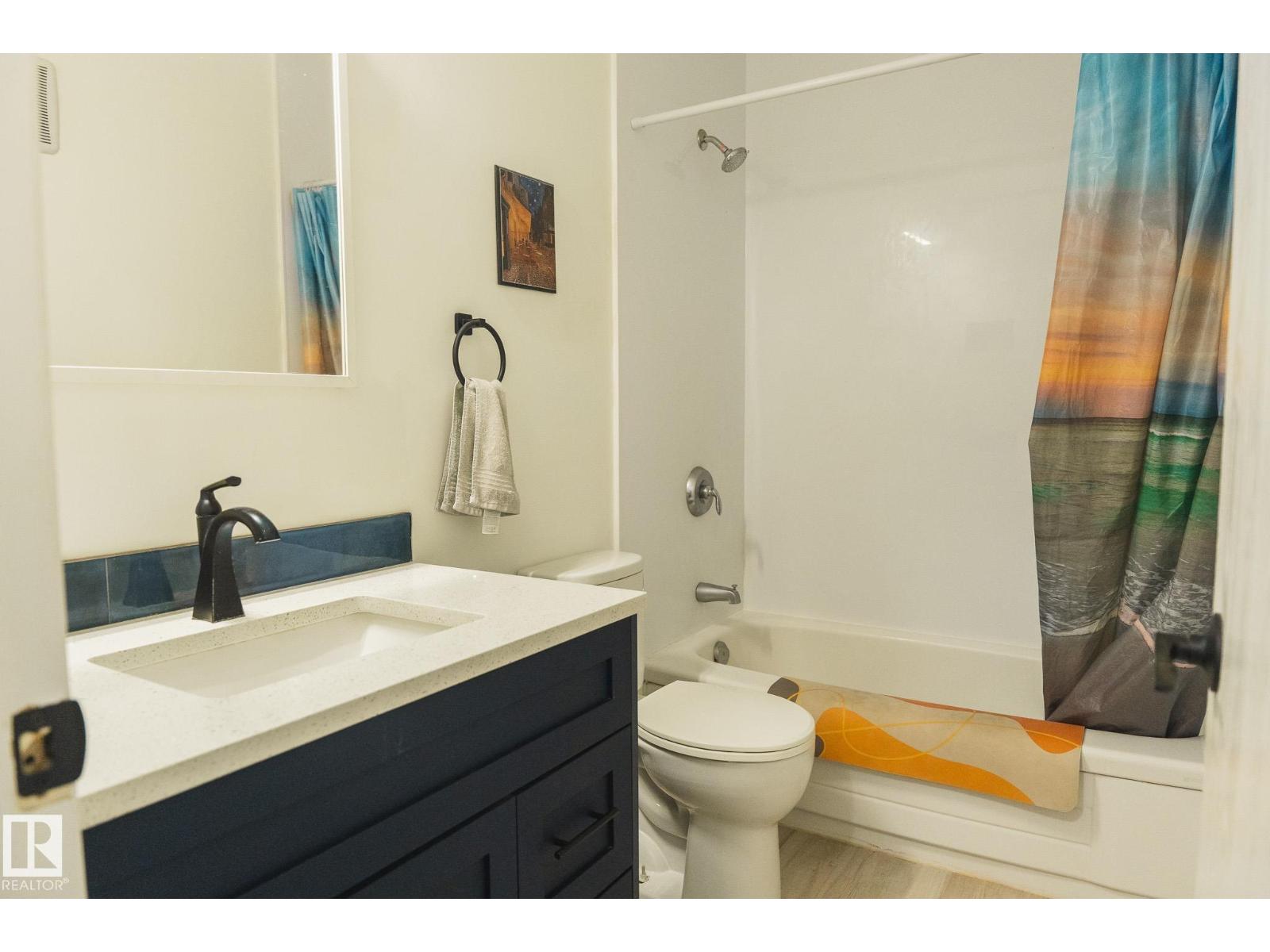 #303 10432 76 AV NW, Edmonton