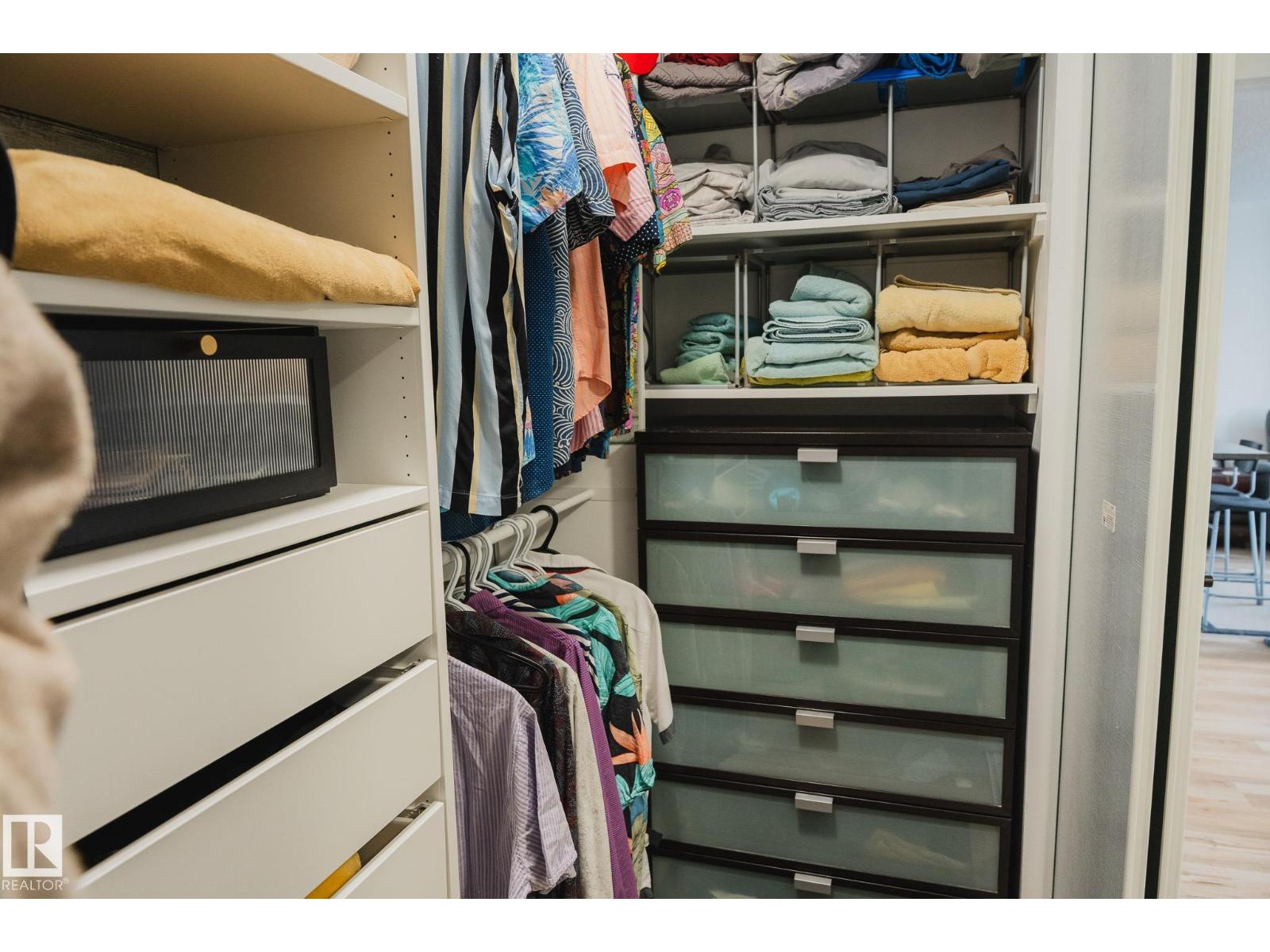 #303 10432 76 AV NW, Edmonton