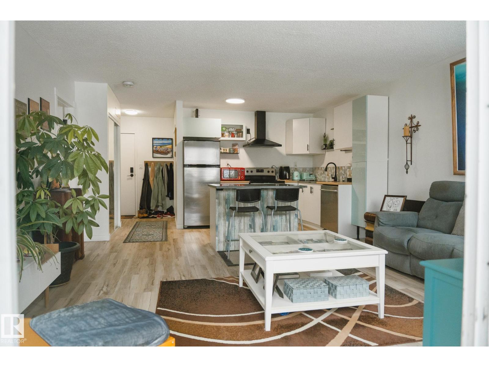 #303 10432 76 AV NW - 7