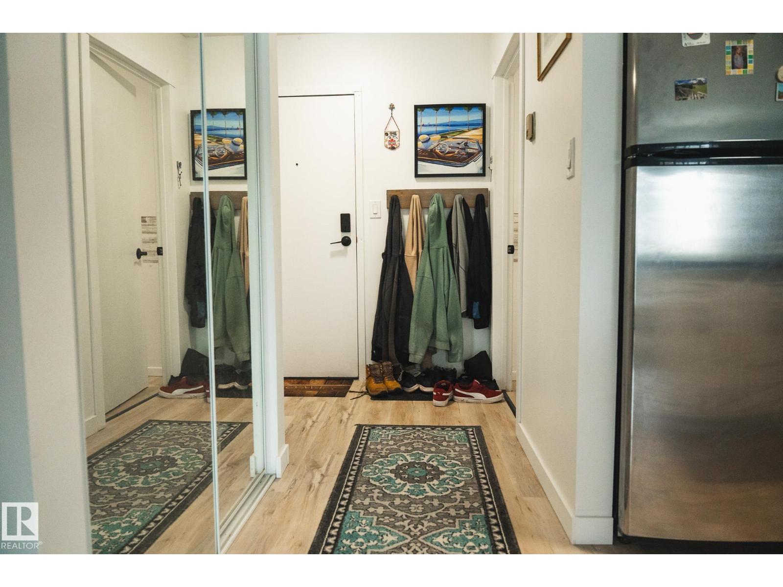 #303 10432 76 AV NW, Edmonton