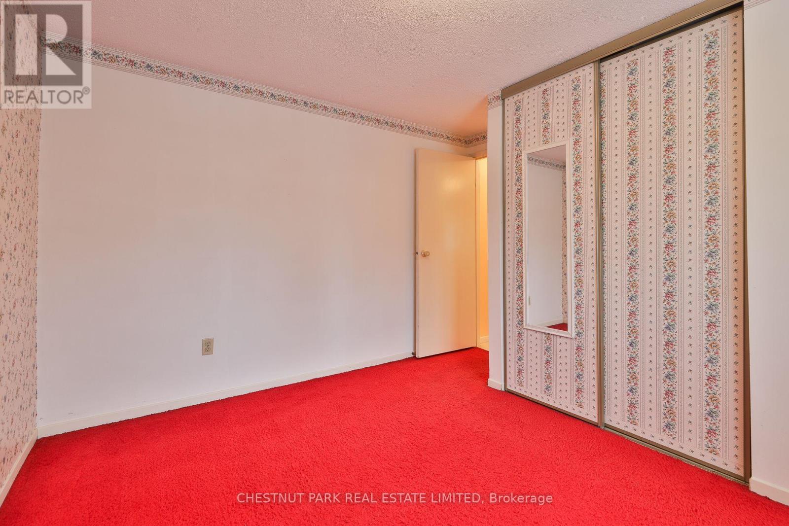 #56 107 BURROWS HALL BOULEVARD - 25