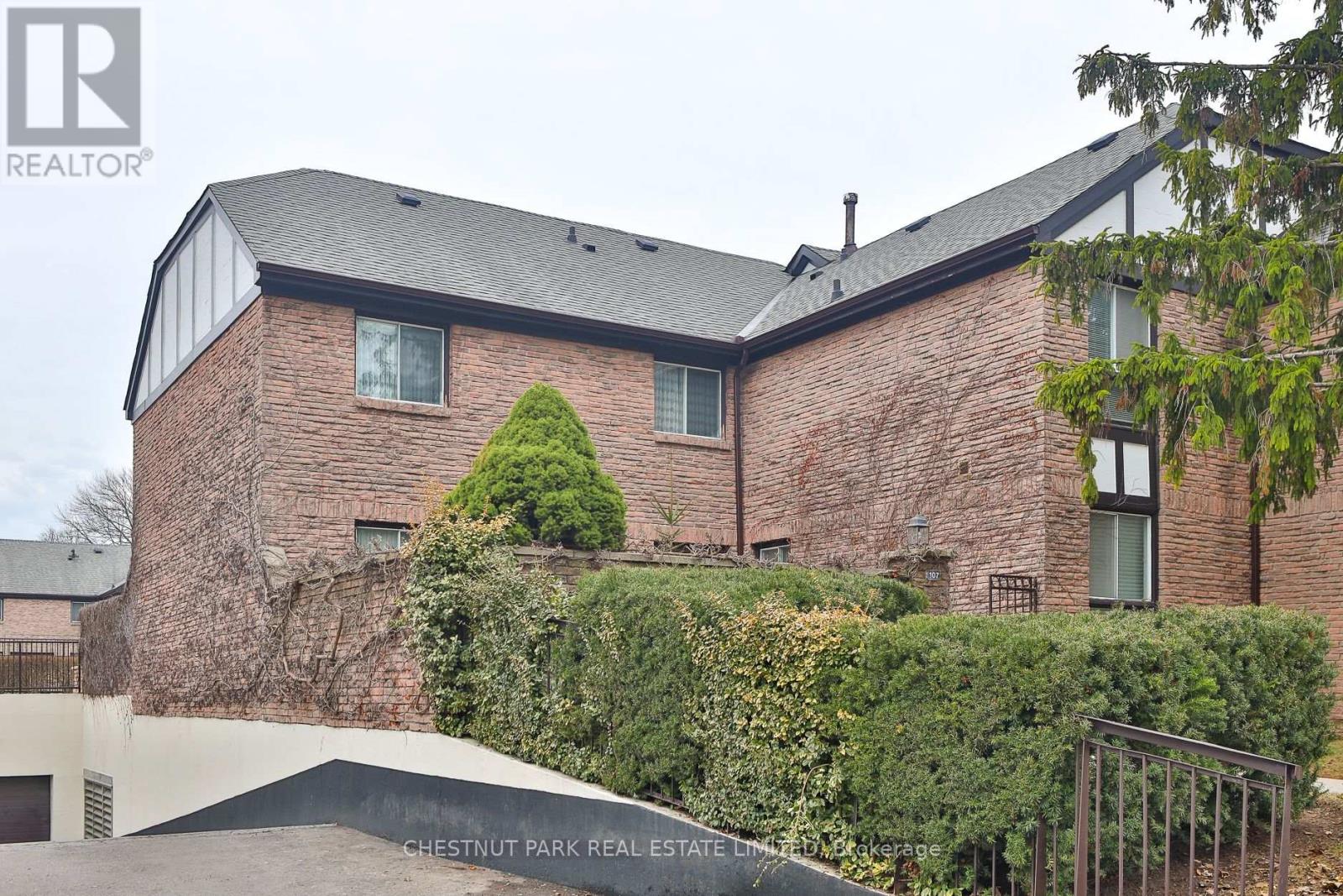 #56 107 BURROWS HALL BOULEVARD - 33
