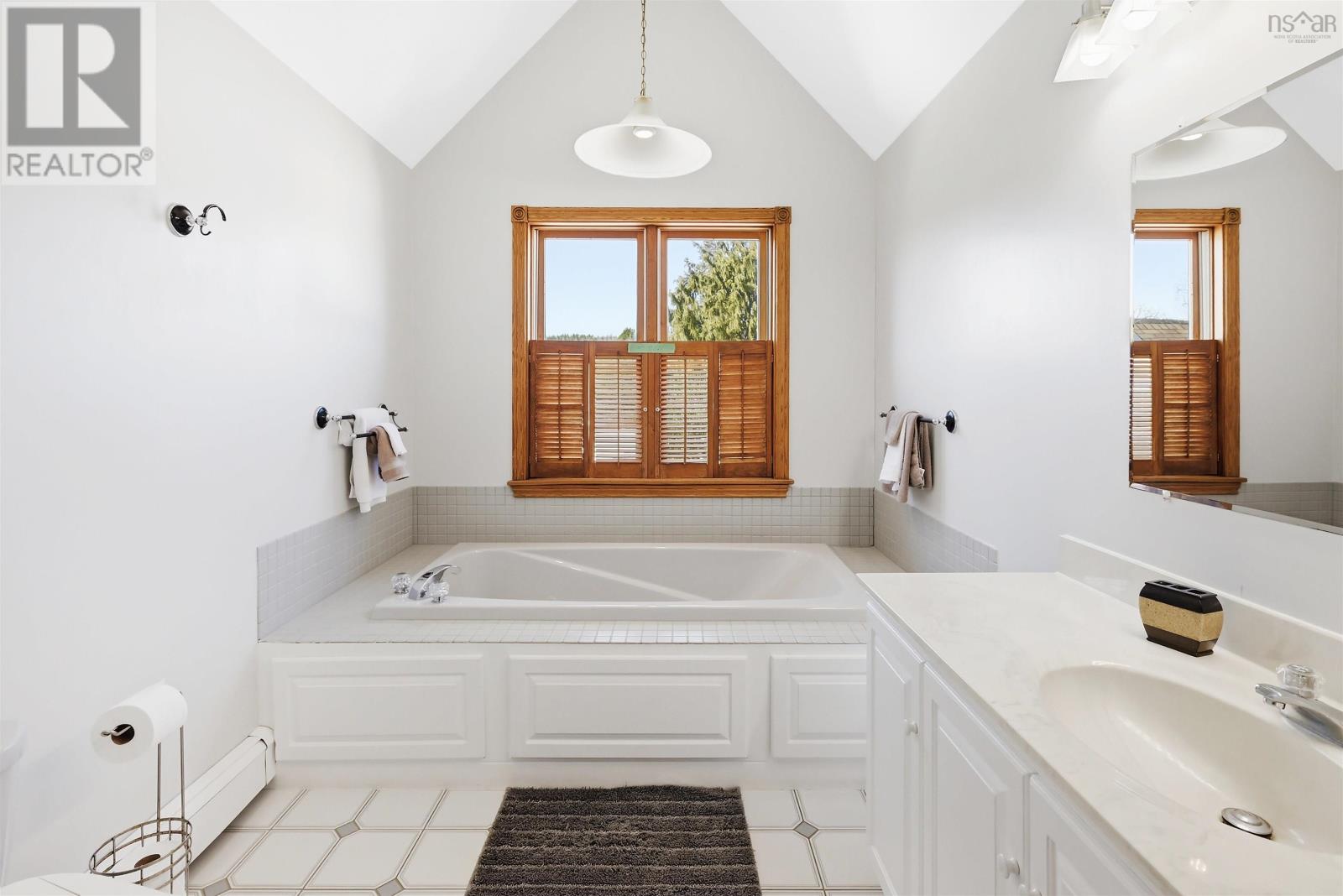 Property 22 of 50 of 815 Coxheath Road