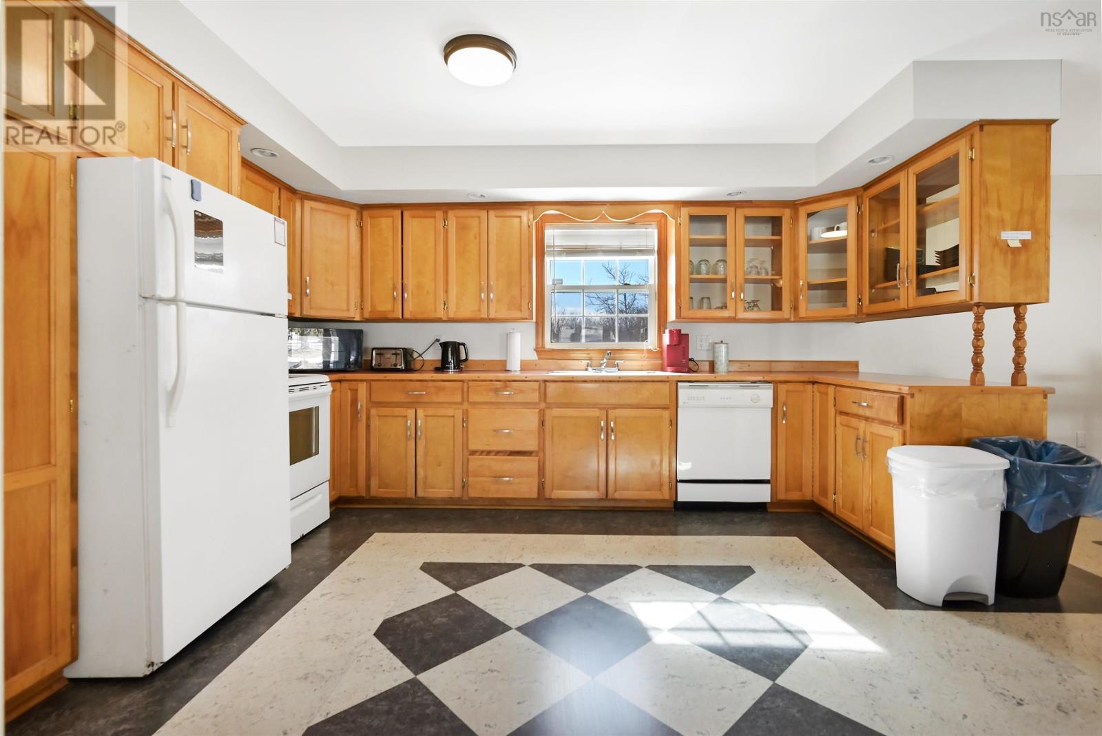 Property 30 of 50 of 815 Coxheath Road