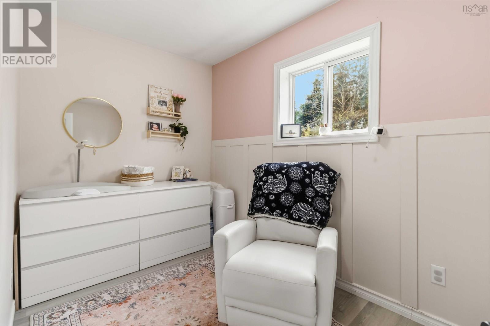 Property 18 of 31 of 8 Faulkner Crescent