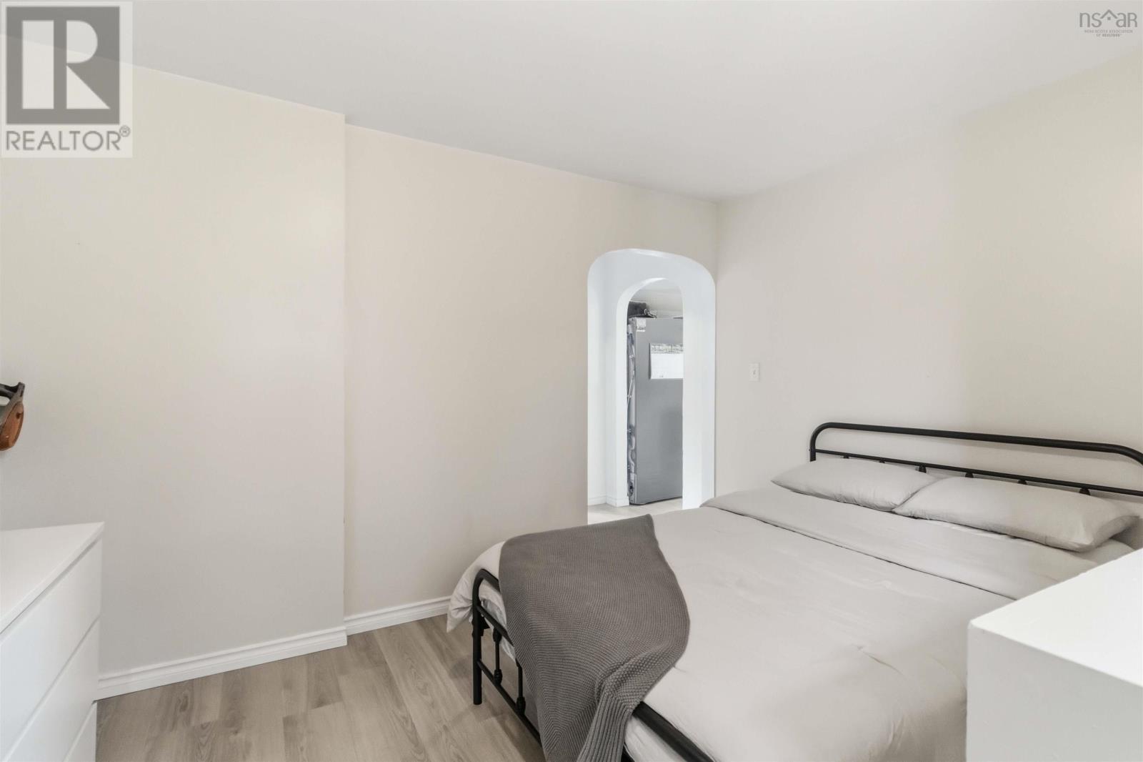 Property 21 of 31 of 8 Faulkner Crescent