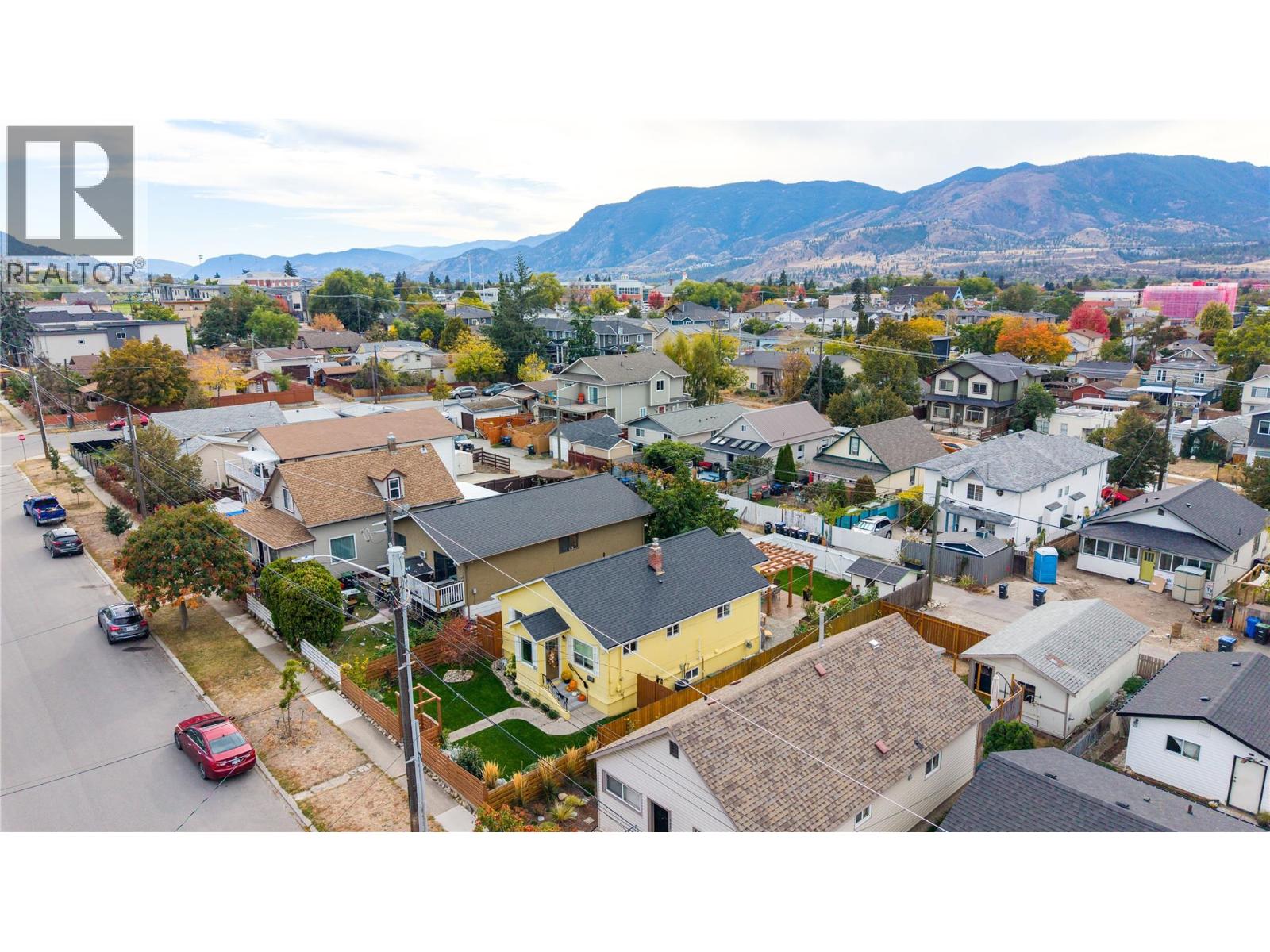 551 BURNS STREET STREET - 23