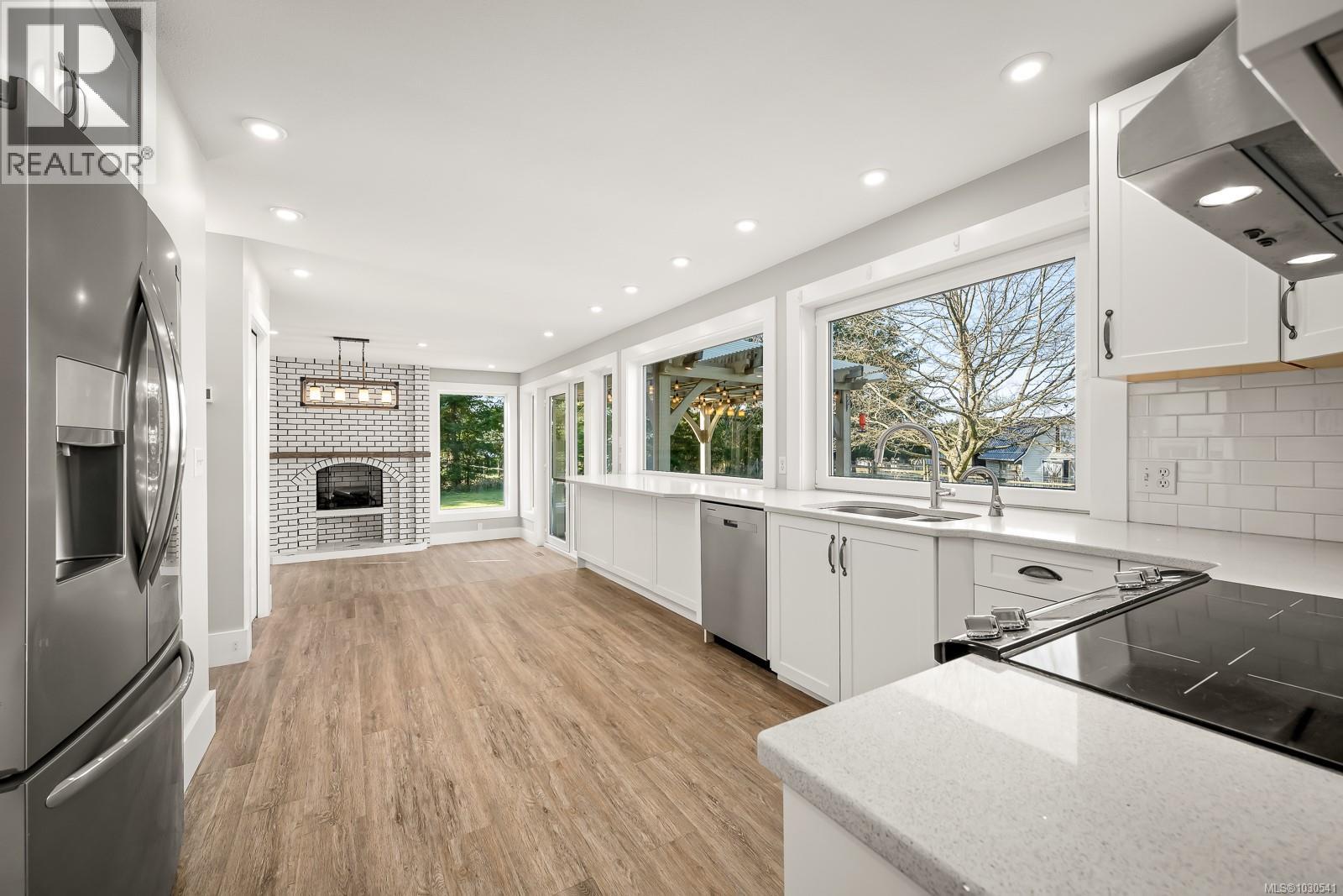 6104 LEDINGHAM RD - 12