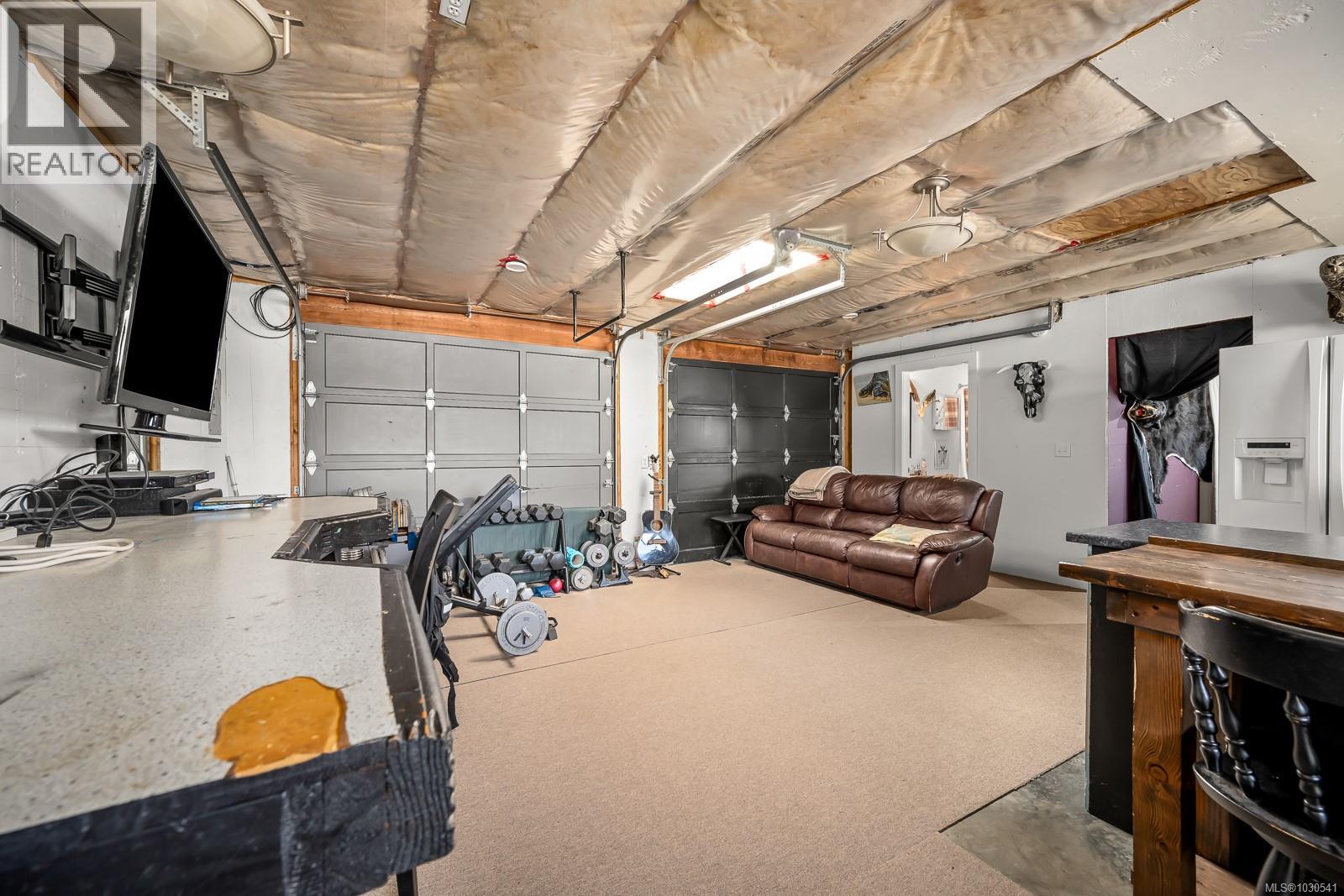 6104 Ledingham Rd - 44