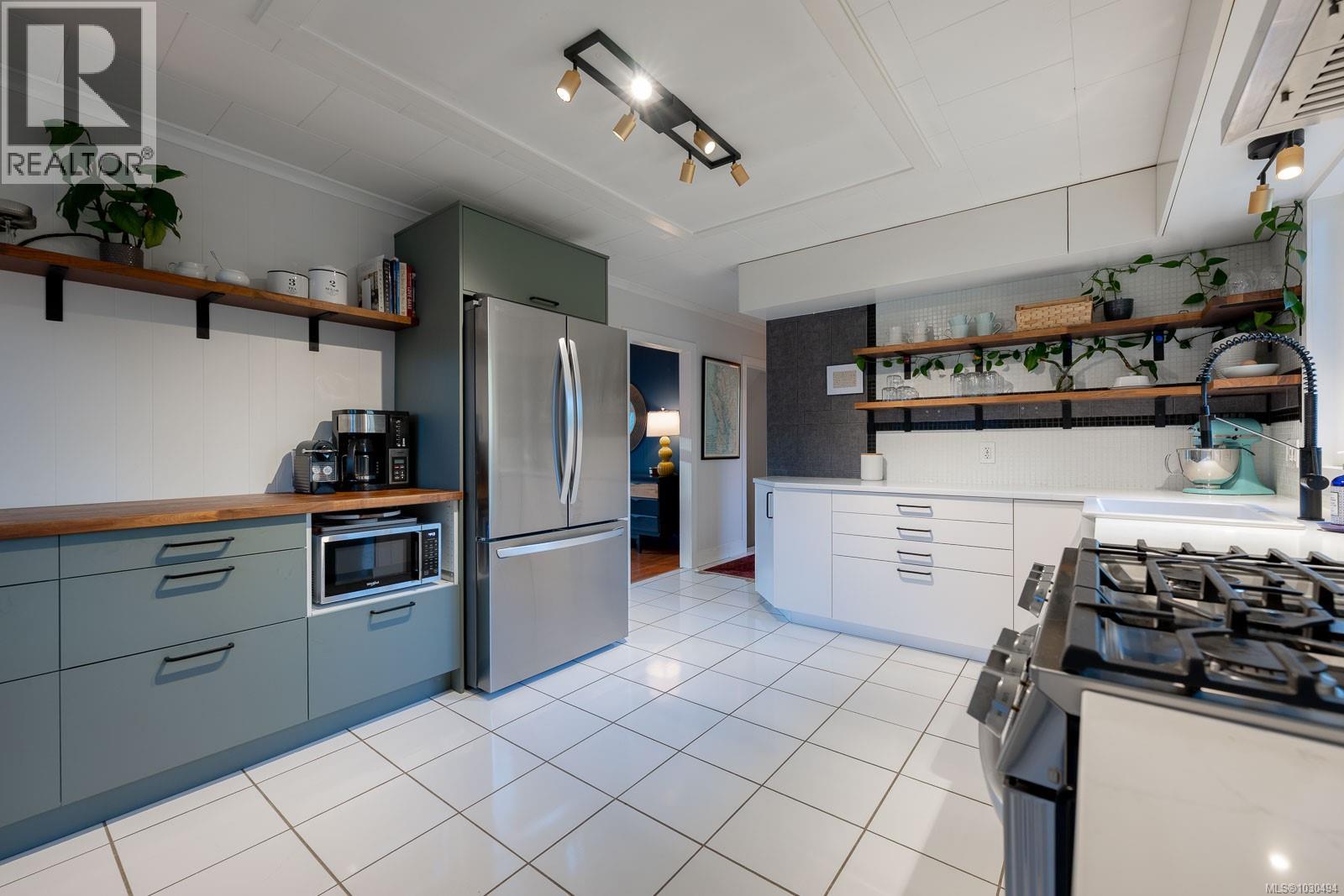 3248 UPLANDS DR - 20