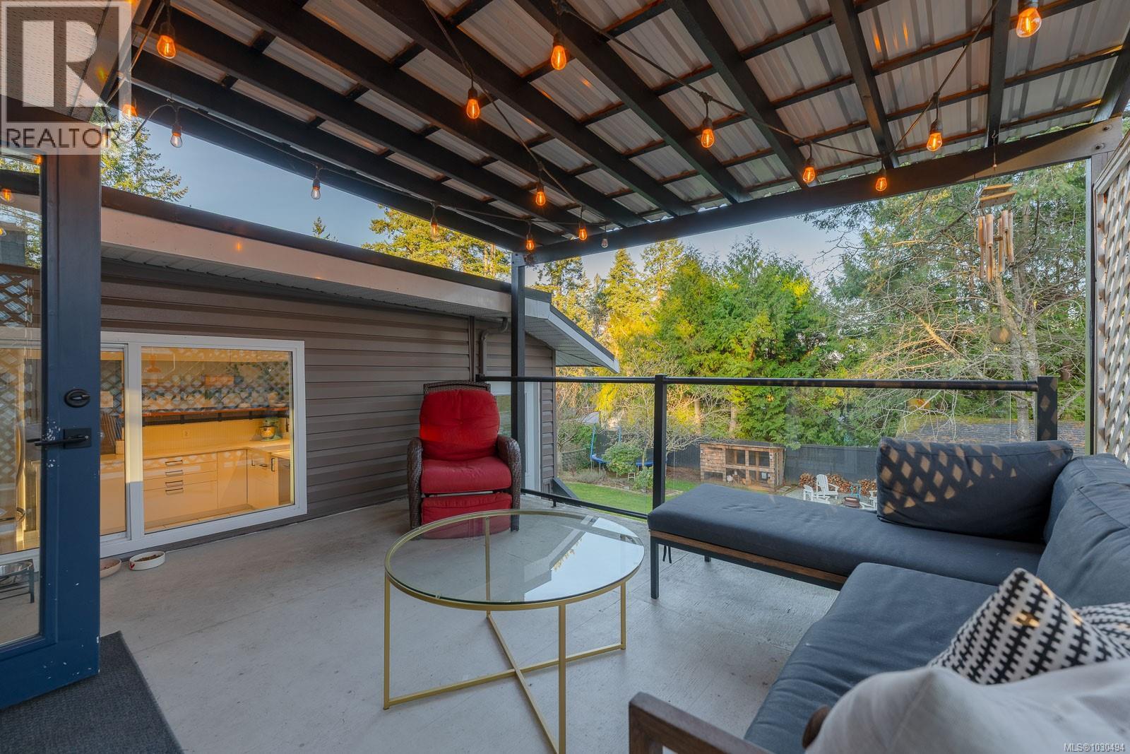 3248 UPLANDS DR - 26