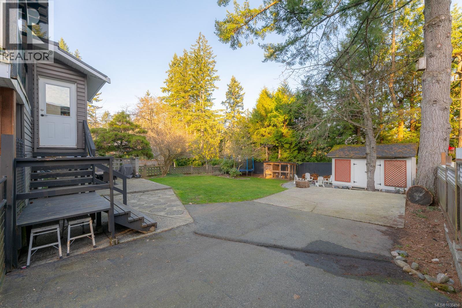 3248 UPLANDS DR - 43